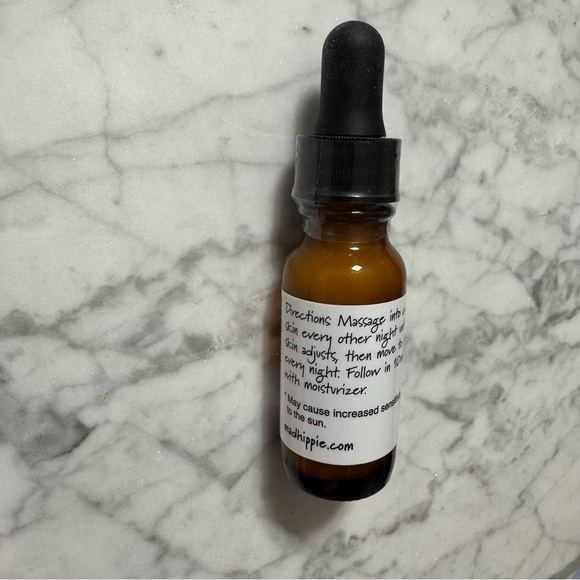 Mad Hippie Vitamin A Serum - Picture 4 of 6